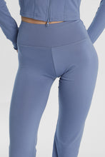 Super Soft Fleeceback Flare Leggings thumbnail 17
