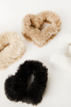 Pinces à griffes en coeur en fausse fourrure paquet de 4 thumbnail 2