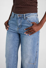 Mid Rise Baggy Dad Barrel Jeans thumbnail 6