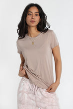 Short Sleeve Crew Neck Relaxed Tee thumbnail 17