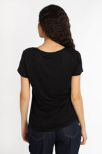 T-shirt décontracté à col en V manches courtes thumbnail 12