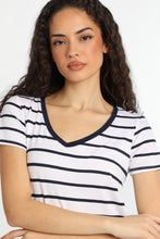 T-shirt décontracté à col en V manches courtes thumbnail 2