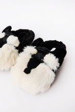 Pantoufles en fausse fourrure à motif chien thumbnail 2