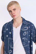 Chemise de vacances à manches courtes imprimé Bandana délavé thumbnail 6
