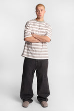 Ultra-Baggy Jeans thumbnail 4