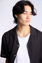 Chemise boutonnée à manches courtes en lin mélangé thumbnail 15