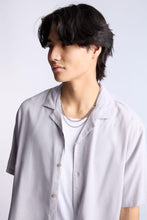 Chemise boutonnée à manches courtes en lin mélangé thumbnail 19