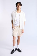 Chemise boutonnée à manches courtes en lin mélangé thumbnail 25