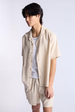 Chemise boutonnée à manches courtes en lin mélangé thumbnail 1