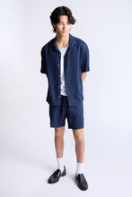 Chemise boutonnée à manches courtes en lin mélangé thumbnail 36