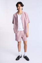 Chemise boutonnée à manches courtes en lin mélangé thumbnail 40