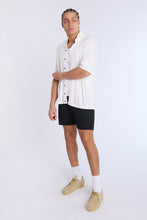 Chemise en tricot texturé manches courtes boutonnée thumbnail 4