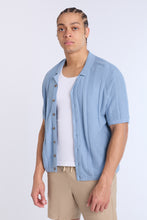 Chemise en tricot texturé manches courtes boutonnée thumbnail 5