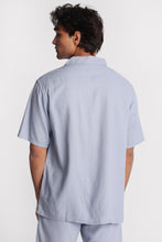Chemise boutonnée à manches courtes en lin mélangé thumbnail 20