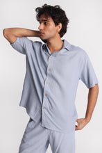 Chemise boutonnée à manches courtes en lin mélangé thumbnail 18