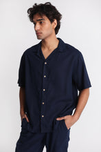 Chemise boutonnée à manches courtes en lin mélangé thumbnail 23