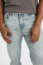 Zane Slim Jeans thumbnail 2