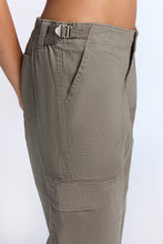 Low Rise Twill Cargo Baggy Pants thumbnail 2