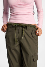 Low Rise Ultra-Loose Cargo Twill Joggers thumbnail 6