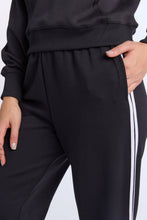 Tech Fleece Wide Leg Pants thumbnail 2