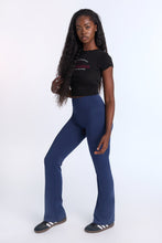 Super Soft Fleeceback Flare Legging thumbnail 17