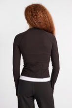 Blouson en tricot côtelé à coupe cintrée à fermeture à glissière thumbnail 4
