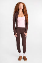Blouson en tricot côtelé à coupe cintrée à fermeture à glissière thumbnail 9