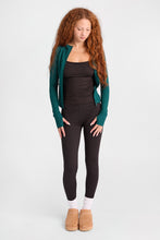 Blouson en tricot côtelé à coupe cintrée à fermeture à glissière thumbnail 13