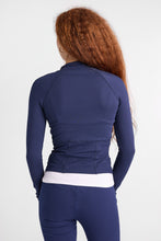 Blouson en tricot côtelé à coupe cintrée à fermeture à glissière thumbnail 15
