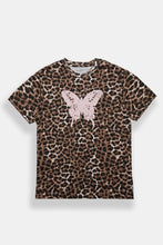T-shirt coupe garçonne à graphique papillon léopard thumbnail 1