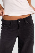 Chloe Low Rise Baggy Jeans thumbnail 5