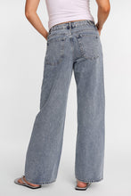 Chloe Low Rise Baggy Jeans thumbnail 3