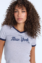 T-shirt court col en V à manches courtes thumbnail 6