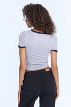 T-shirt court col en V à manches courtes thumbnail 7