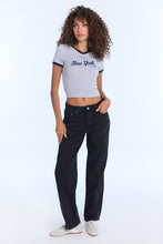 T-shirt court col en V à manches courtes thumbnail 8