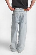 Skater Jeans thumbnail 3