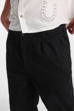 Loose Twill Pleated Pants thumbnail 3