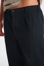 Loose Twill Pleated Pants thumbnail 14