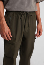 Traveler Jogger thumbnail 12