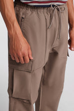 Traveler Jogger thumbnail 17