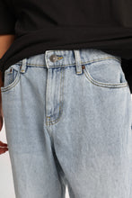 Jake Loose Jeans thumbnail 2