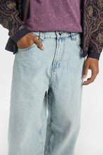 AERO Baggy Skater Jeans thumbnail 2
