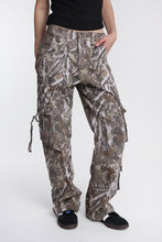 AERO Super High Rise Baggy Cargo Twill Pants thumbnail 2