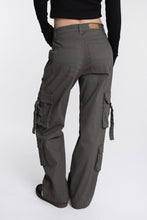 AERO Super High Rise Baggy Cargo Twill Pants thumbnail 9
