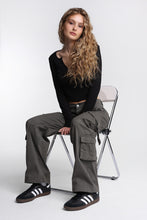 AERO Super High Rise Baggy Cargo Twill Pants thumbnail 11