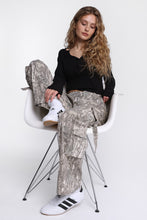 AERO Super High Rise Baggy Cargo Twill Pants thumbnail 1