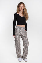 AERO Super High Rise Baggy Cargo Twill Pants thumbnail 17