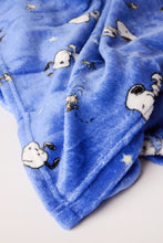 Peanuts Snoopy Printed Plush Throw Blanket thumbnail 2