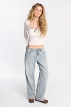 AERO 87 Embroidered Low Rise Baggy Jeans thumbnail 4