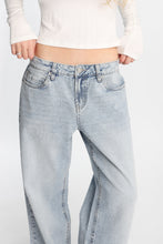 AERO 87 Embroidered Low Rise Baggy Jeans thumbnail 5